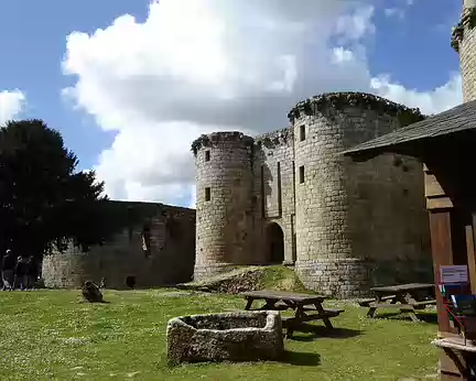 P1020568 château de Tonquédec
